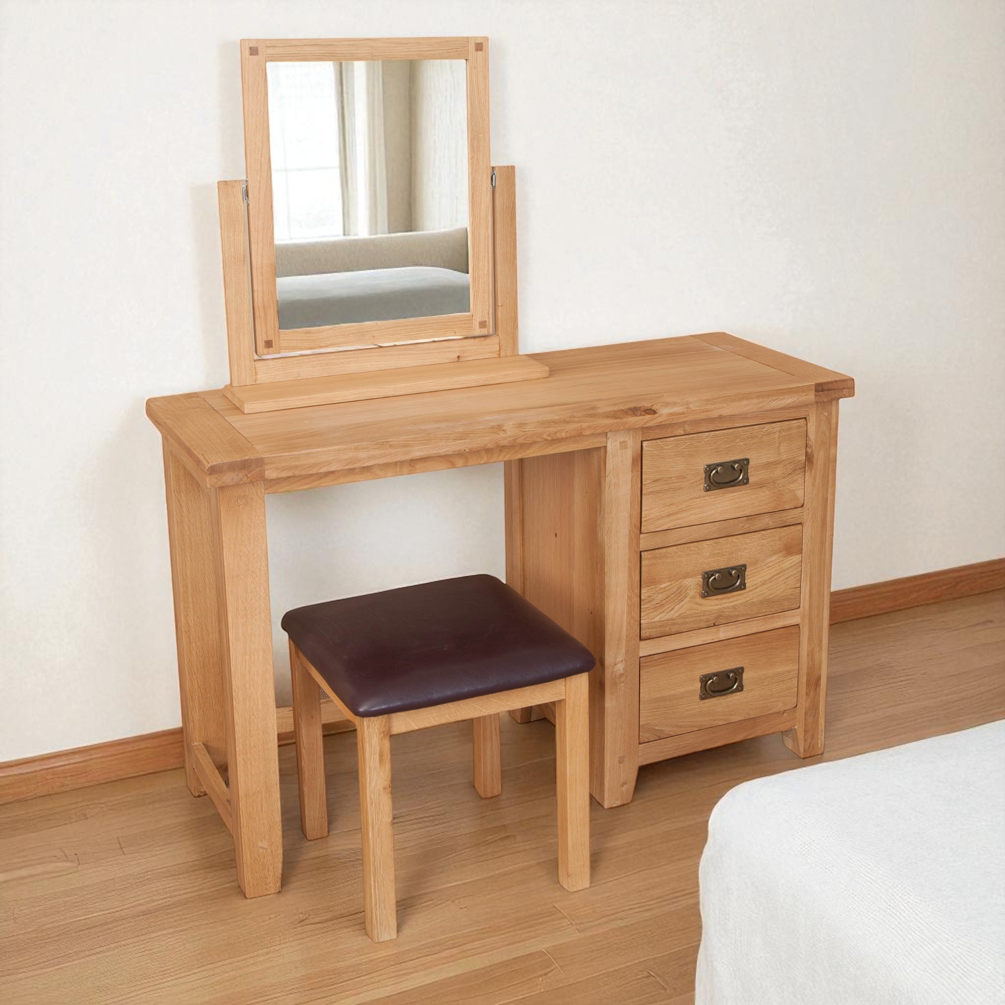 MNB010b-Photoroom (2)